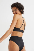 Load image into Gallery viewer, Black Push-up bikini top